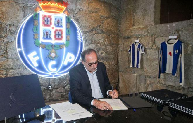 新勢力那不 新勢力那不