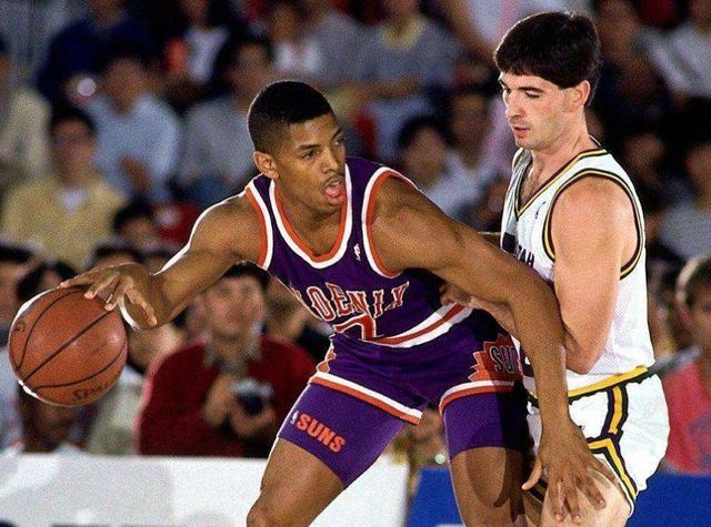 在现代足球 在现代足球